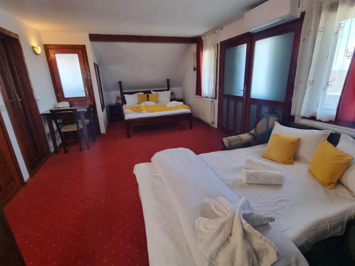 Hotel Casa Luca Vama Veche Zewnętrze zdjęcie