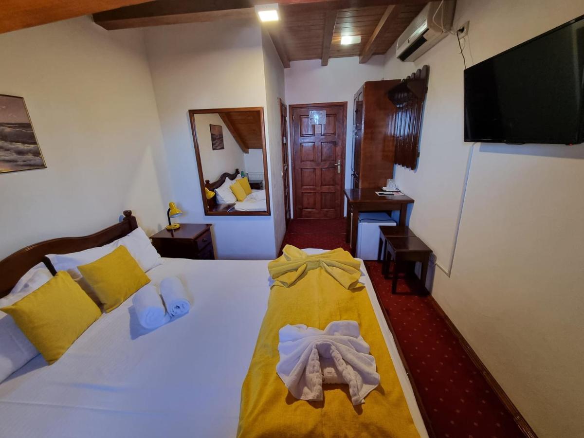Hotel Casa Luca Vama Veche Zewnętrze zdjęcie