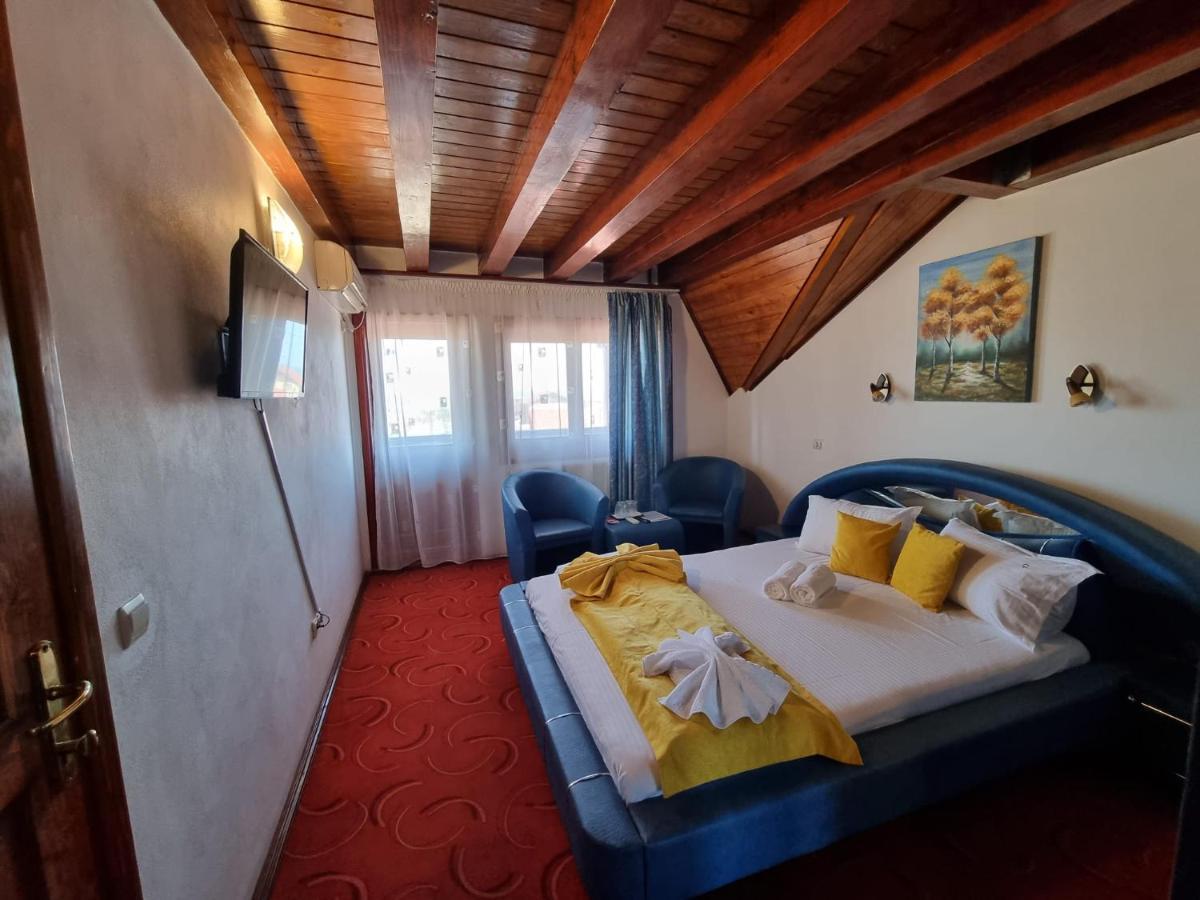 Hotel Casa Luca Vama Veche Zewnętrze zdjęcie
