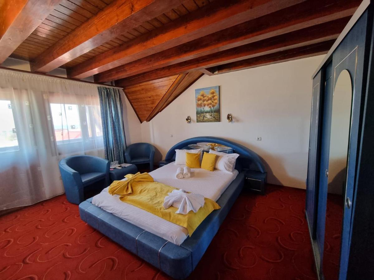 Hotel Casa Luca Vama Veche Zewnętrze zdjęcie