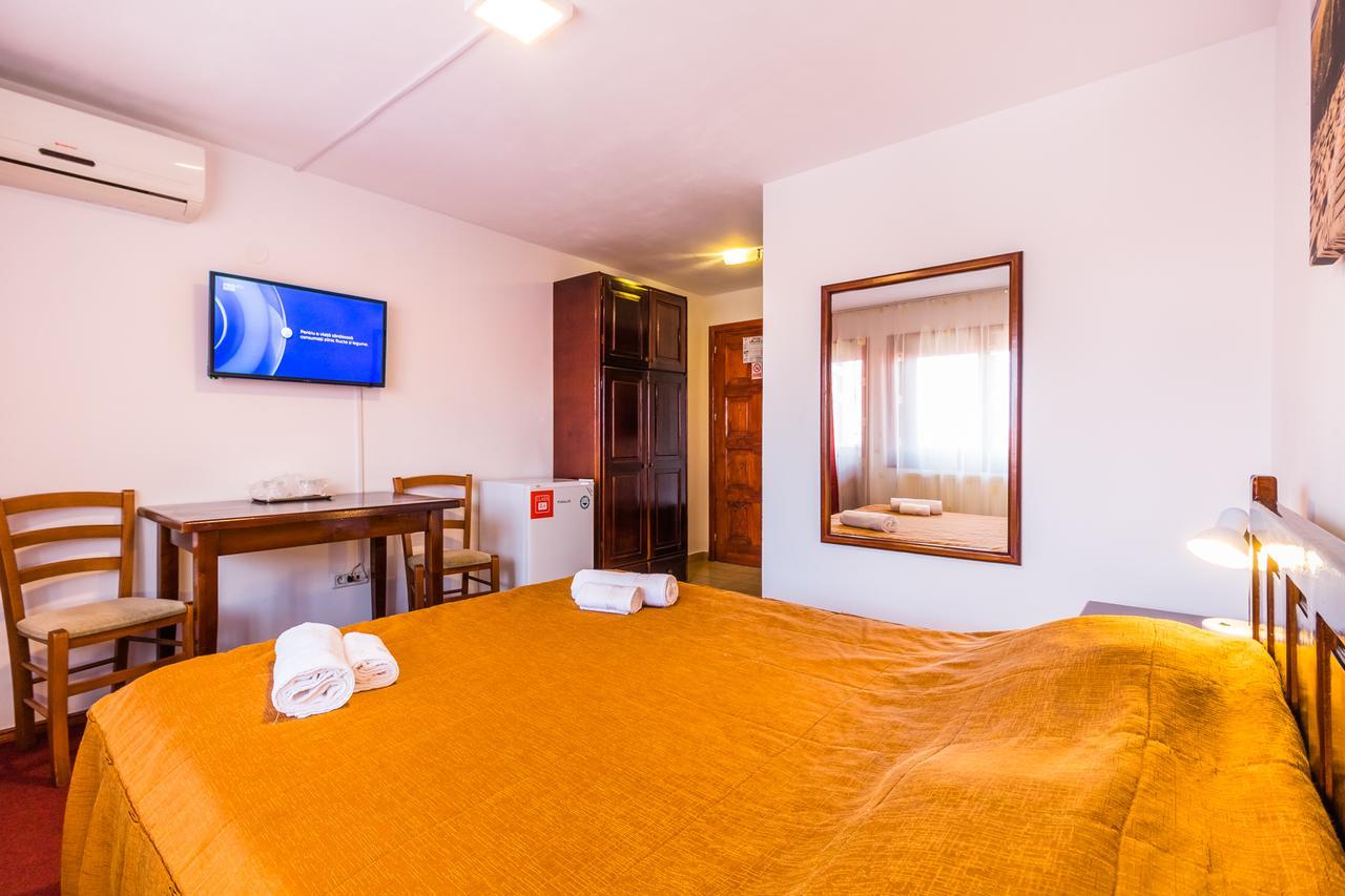 Hotel Casa Luca Vama Veche Zewnętrze zdjęcie